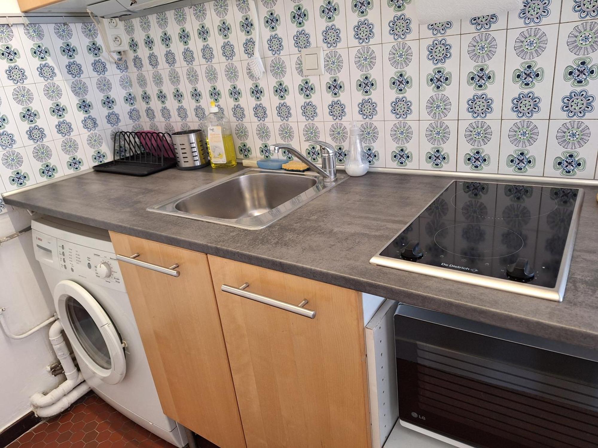 Chic Parisian Studio Retreat Bright Spacious And Secure Parking Екстер'єр фото